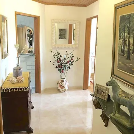 Sesimbra Beach House Alfarim