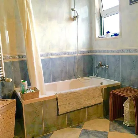 Sesimbra Beach House Alfarim